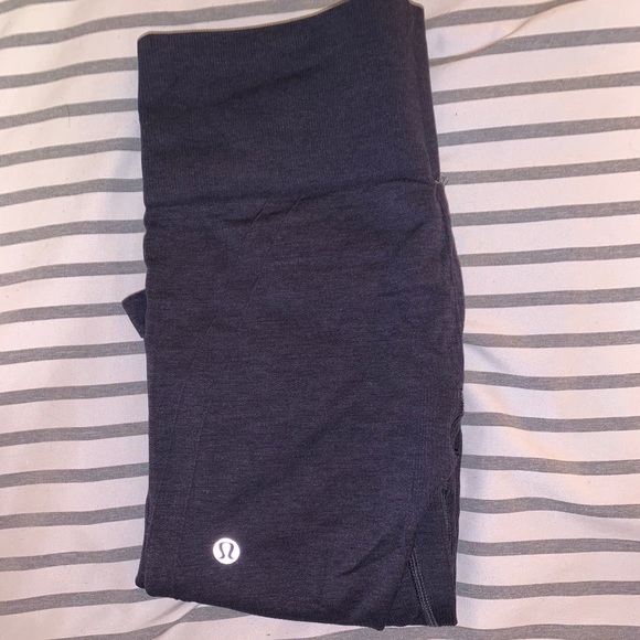 Lululemon Blue Cropped Leggings - Picture 3 of 3